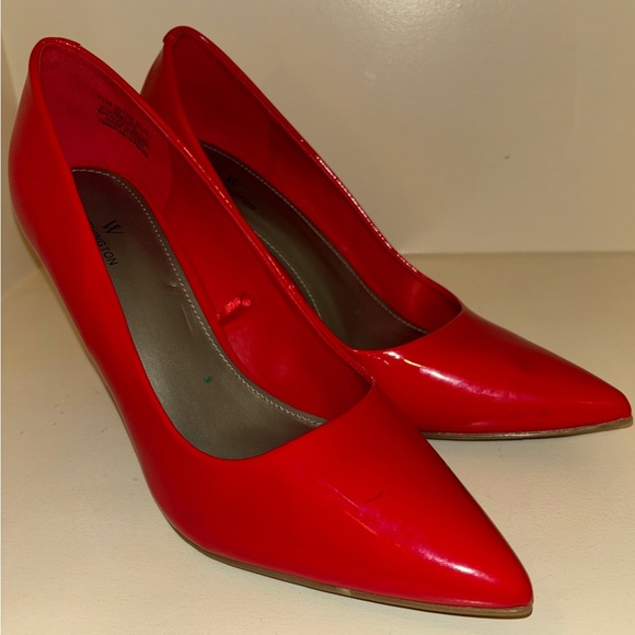 Worthington Sz. 11 Red Patent classic pumps. - Read Note!! - sold as is - - Picture 2 of 7